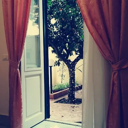 Le Rose Del Viale Maison d'hôtes 4*