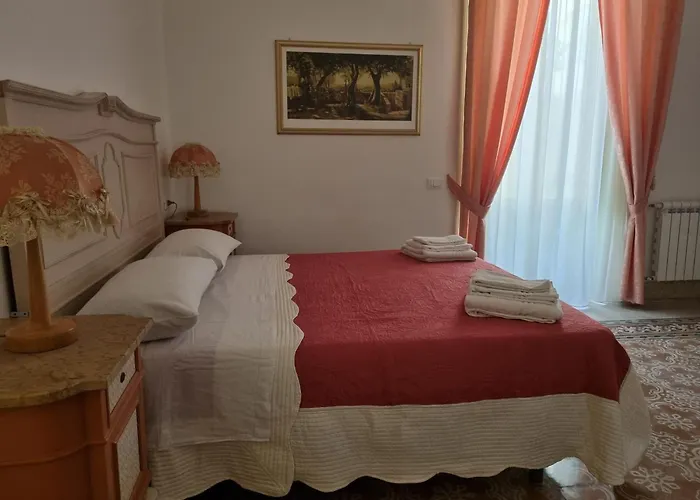 Le Rose Del Viale ゲストハウス 4*