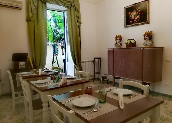 Le Rose Del Viale ゲストハウス 4*